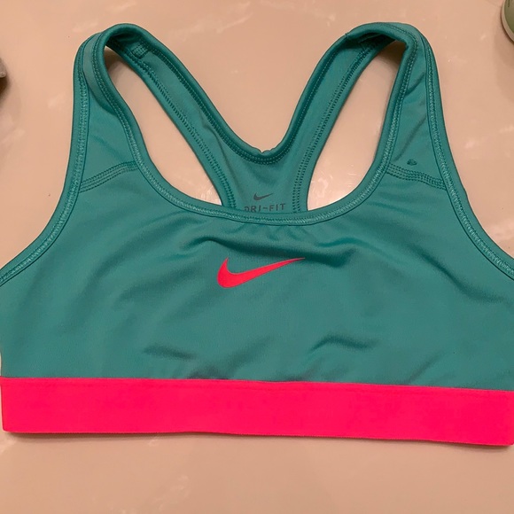 Nike Sports Bra - Picture 1 of 1